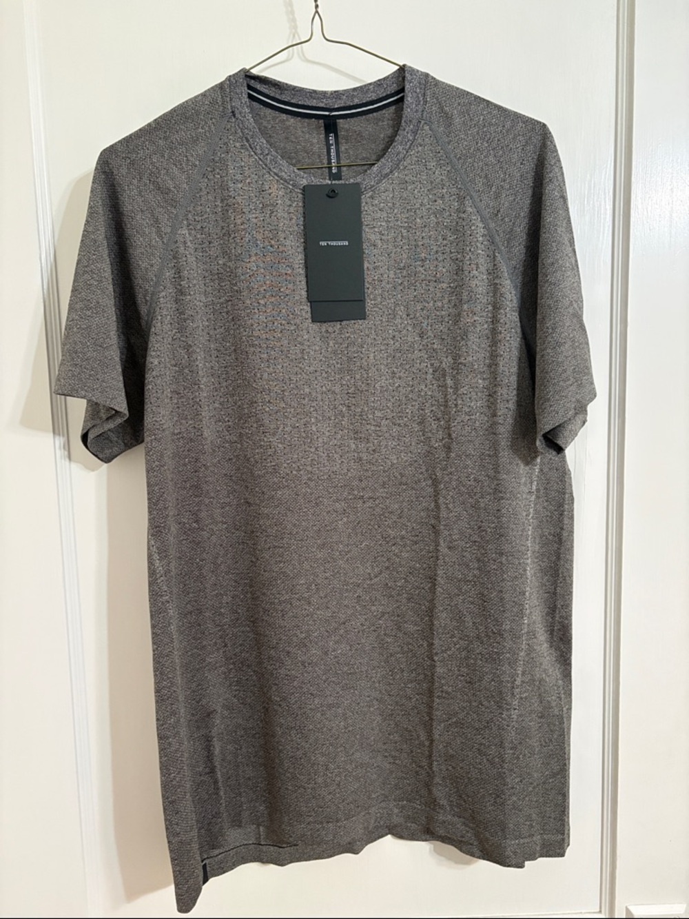 Ten Thousand Gray Heathered Crew Neck Short Sleeve Seamless Tee Shirt